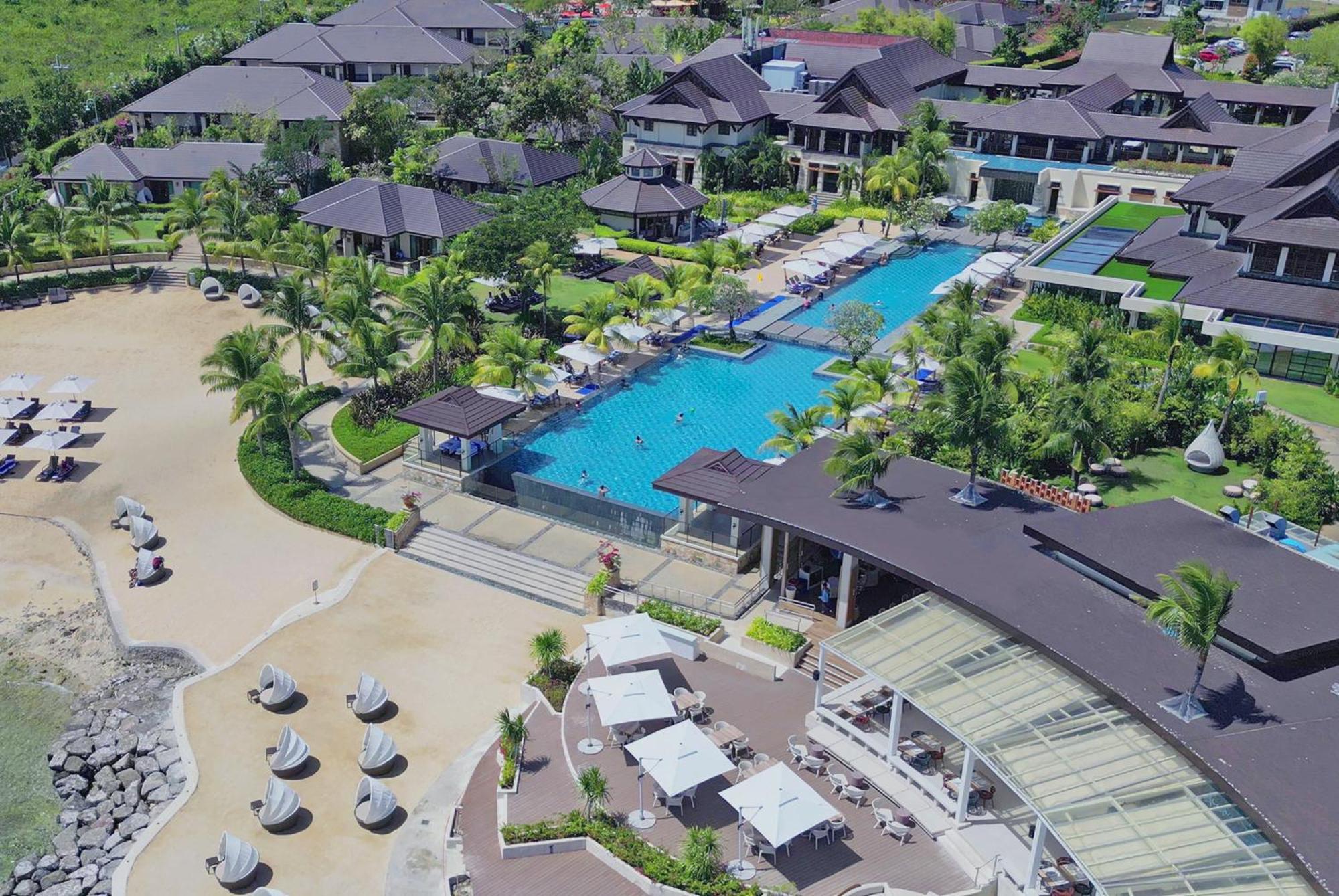 Crimson Resort And Spa - Mactan Island, Cebu Мактан Екстериор снимка