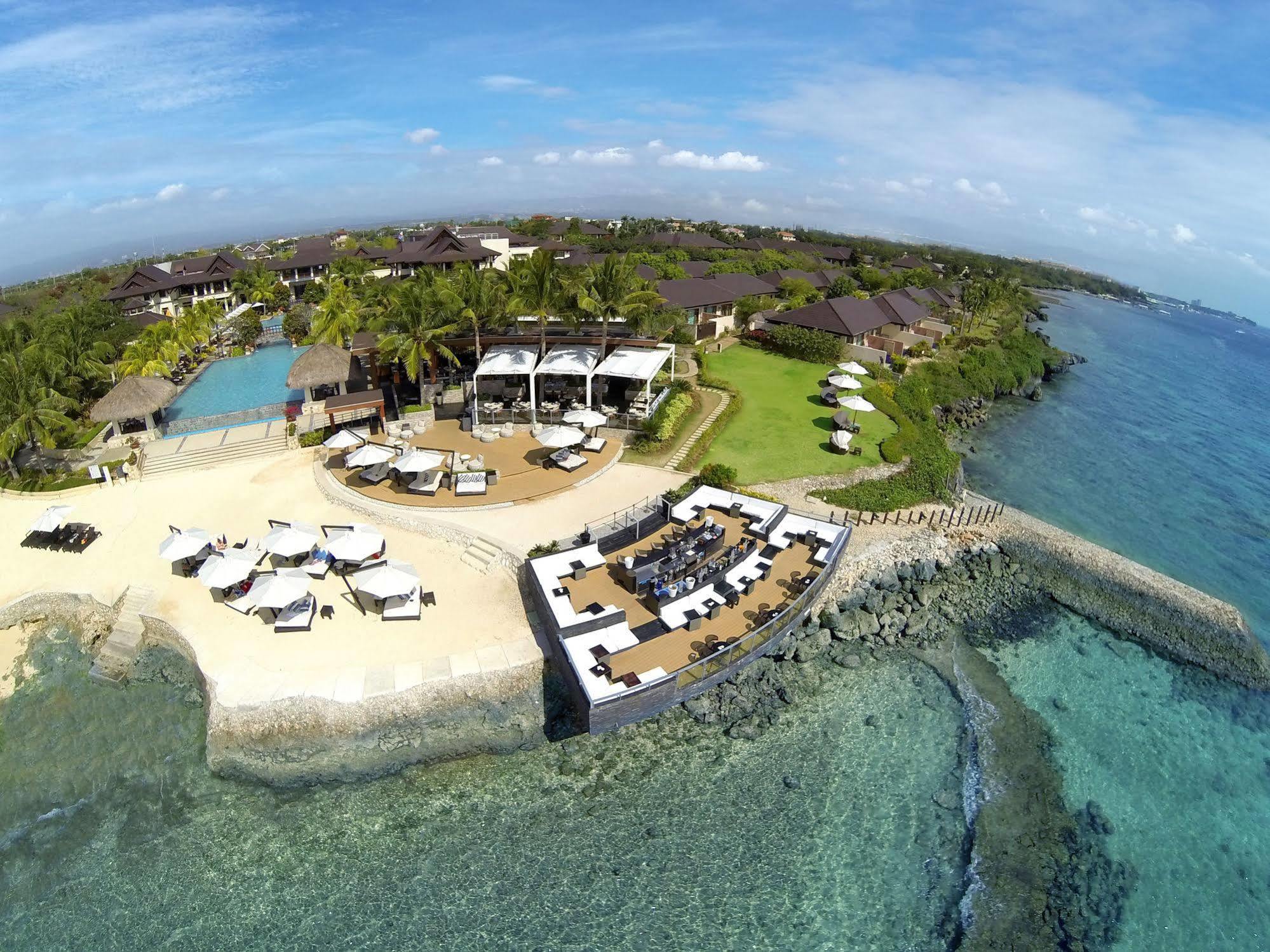 Crimson Resort And Spa - Mactan Island, Cebu Мактан Екстериор снимка